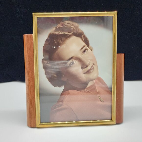 MCM Art Deco Teak Wood & Brass Photo Picture Frame 6.5"x7" VTG - Picture 1 of 9